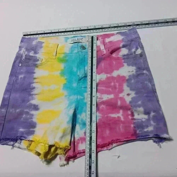 Judy Blue Snow cone. Tie  Dye Stretch Denim jean Fray shorts. Ladies size M - Picture 5 of 5